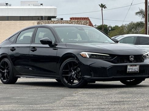 Used 2025 Honda Civic Sport image 1