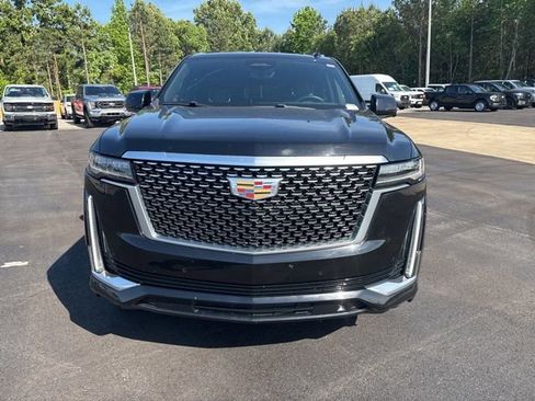 Used 2023 Cadillac Escalade Premium Luxury w/ Performance Package image 2