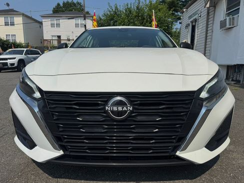 Used 2025 Nissan Altima 2.5 SV FWD image 5