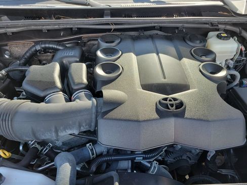 Used 2021 Toyota 4Runner SR5 Premium w/ Moonroof Package AWD/4WD image 32