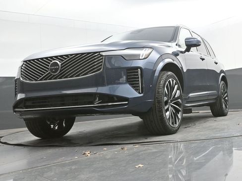 New 2026 Volvo XC90 B5 Ultra image 24