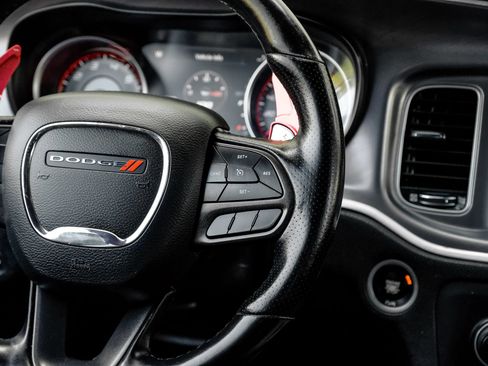 Used 2020 Dodge Charger Scat Pack RWD image 22