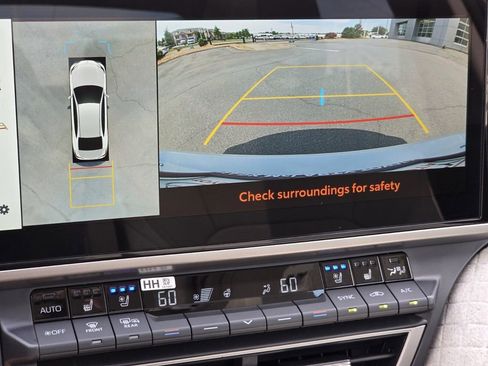 Used 2026 Toyota Camry XLE FWD image 19