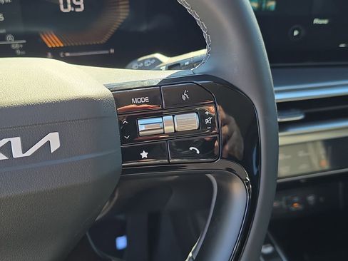 New 2026 Kia Sorento S w/ S Panoramic Sunroof Package image 35