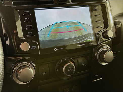 Used 2024 Toyota 4Runner TRD Off-Road Premium image 23