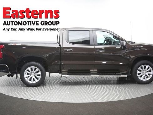 Used 2020 Chevrolet Silverado 1500 Custom w/ Custom Value Package AWD/4WD image 44