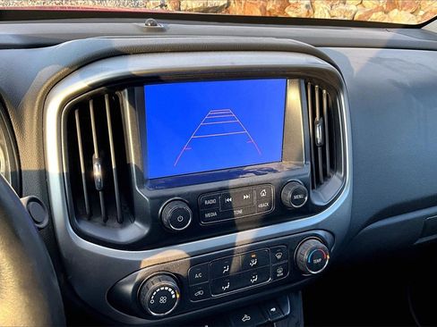 Used 2016 Chevrolet Colorado LT w/ LT Convenience Package image 19