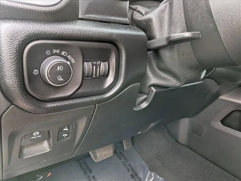 Used 2019 RAM 1500 Big Horn image 16