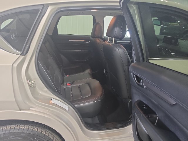 Used 2025 MAZDA CX-5 AWD 2.5 S w/ Preferred Package image 28