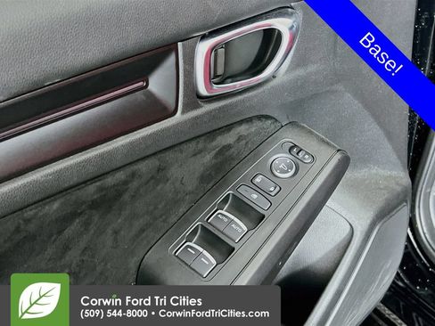 Used 2025 Honda Civic Type R image 12