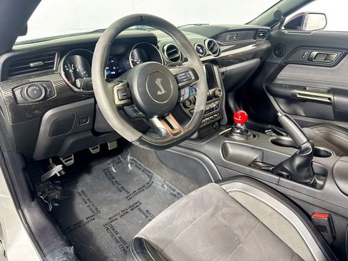 Used 2019 Ford Mustang Shelby GT350 w/ Technology Package RWD image 9