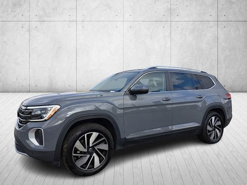 Used 2025 Volkswagen Atlas SEL image 1