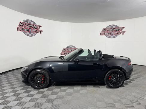 Used 2022 MAZDA MX-5 Miata Club w/ Brembo/BBS Recaro Package RWD image 6