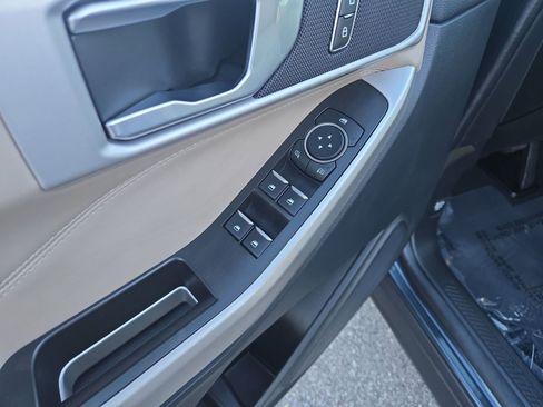 Certified 2022 Ford Explorer XLT w/ Equipment Group 202A image 12