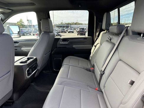 Used 2025 Chevrolet Silverado 2500 LTZ w/ Z71 Chrome Sport Edition image 31