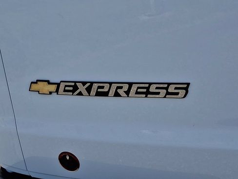 New 2026 Chevrolet Express 2500 w/ Driver Convenience Package RWD image 20