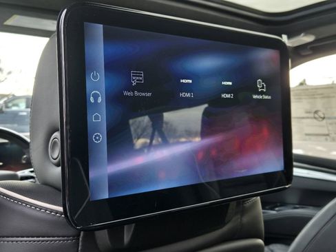 New 2026 Cadillac Escalade ESV V image 39