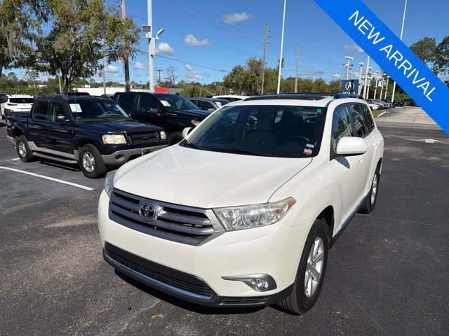 Used 2011 Toyota Highlander SE w/ Tow Pkg FWD image 12