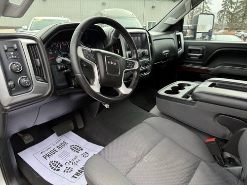 Used 2019 GMC Sierra 2500 SLE AWD/4WD image 12