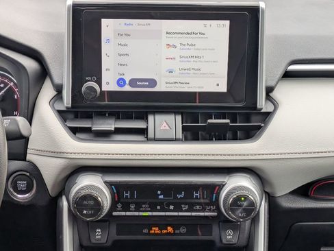 Used 2024 Toyota RAV4 XLE w/ Convenience Package image 24