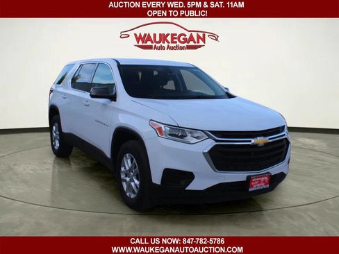 Used 2019 Chevrolet Traverse LS FWD image 3