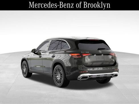Certified 2025 Mercedes-Benz GLC 300 4MATIC image 28