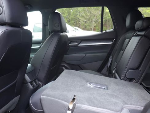 Used 2026 GMC Terrain AT4 AWD/4WD image 16