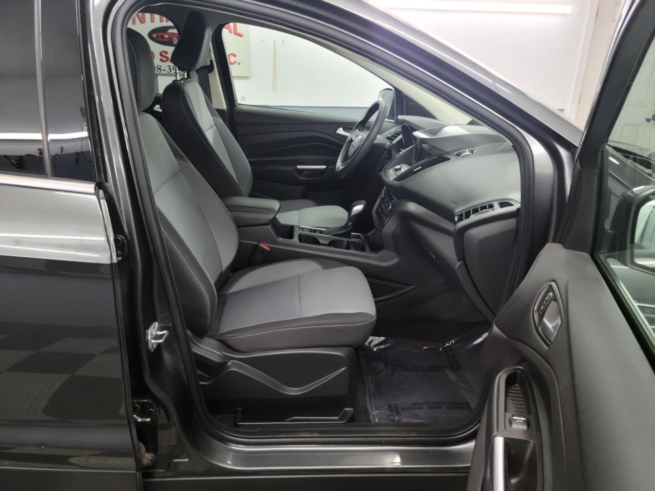 Used 2019 Ford Escape SE AWD/4WD image 15