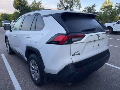 Used 2021 Toyota RAV4 LE AWD/4WD image 7