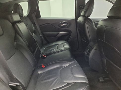Used 2021 Jeep Cherokee Limited AWD/4WD image 19