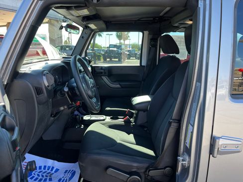 Used 2017 Jeep Wrangler Unlimited Sport w/ Max Tow Package image 14