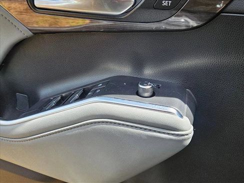 Used 2023 Toyota Highlander Platinum FWD image 7