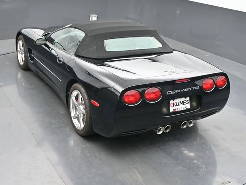 Used 2003 Chevrolet Corvette Convertible w/ Preferred Equipment Group1 image 47
