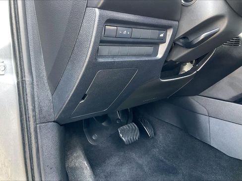 Used 2024 Mitsubishi Outlander SE AWD/4WD image 29