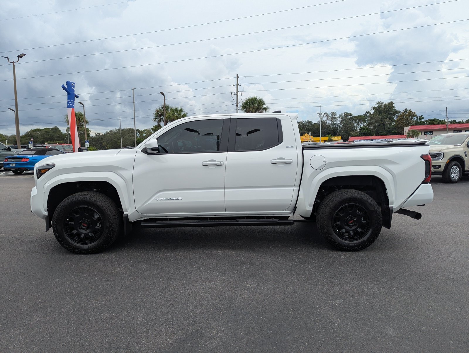 Used 2026 Toyota Tacoma SR5 RWD image 8