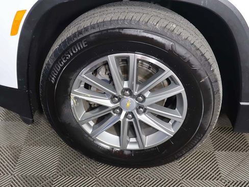 Used 2023 Chevrolet Traverse LT w/ LPO, Floor Liner Package AWD/4WD image 17