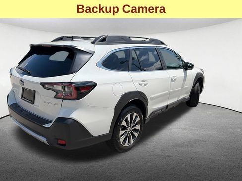 Used 2025 Subaru Outback Limited AWD/4WD image 11