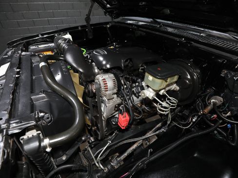 Used 1987 Chevrolet Blazer 4WD image 73