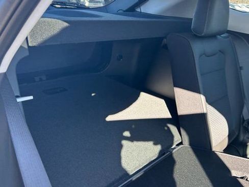 New 2026 Chevrolet Trax LT w/ Sunroof Package image 45