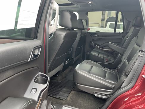 Used 2018 Chevrolet Tahoe LT w/ LT Signature Package image 27