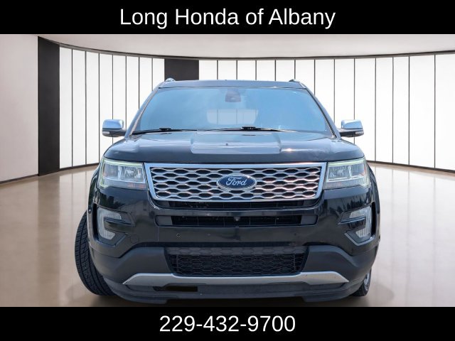 Used 2017 Ford Explorer Platinum AWD/4WD image 2