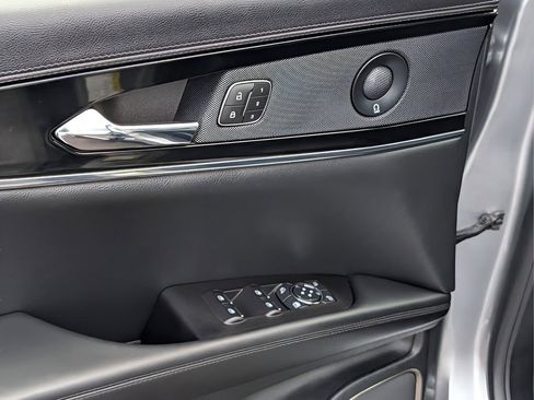 Certified 2023 Lincoln Nautilus Reserve w/ Luxury Package image 16