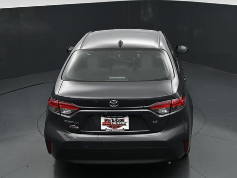 Used 2026 Toyota Corolla LE FWD image 31