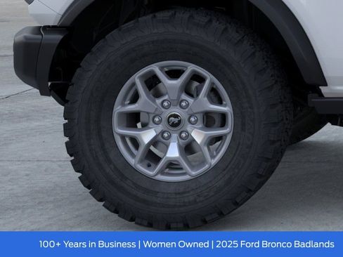 New 2025 Ford Bronco Badlands image 23