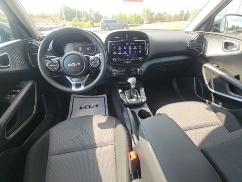 New 2025 Kia Soul S image 23