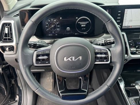 Used 2023 Kia Sorento SX image 22