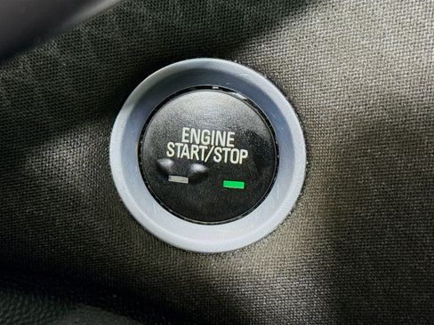 Used 2018 Chevrolet Malibu LT image 21