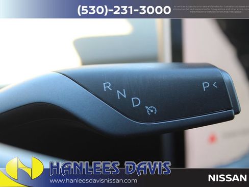 Used 2021 Tesla Model Y Long Range AWD/4WD image 30
