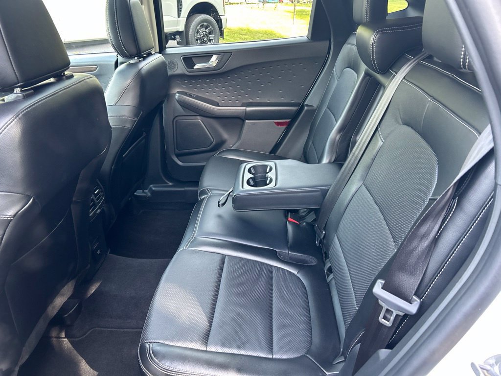 Used 2020 Ford Escape Titanium AWD/4WD image 12