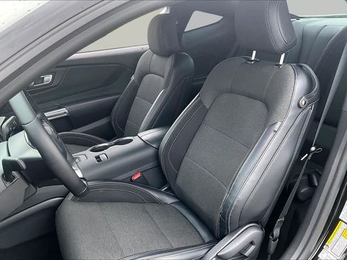 Used 2025 Ford Mustang Coupe RWD image 6
